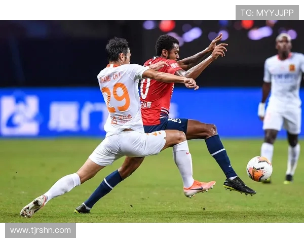 上海与武汉卓尔的激烈对决展现足球魅力与城市精神的巅峰对抗