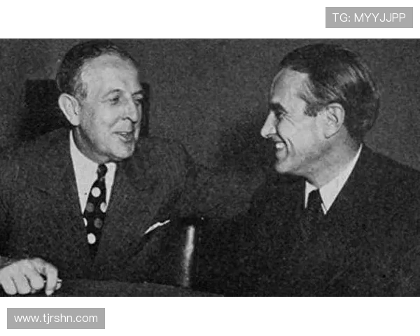 基萨与诺霍斯的激烈对决揭示了足球战术的深层次博弈与精彩瞬间