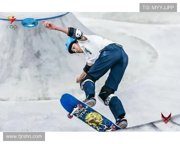 重庆滑板队在全国滑板力量排行榜中荣获第七名展现出强劲实力与潜力