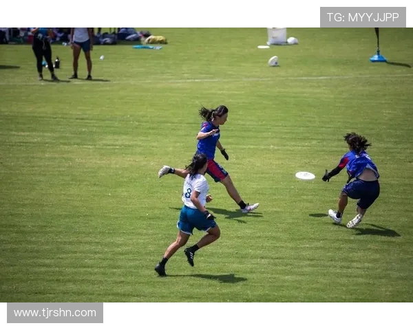 武汉飞盘队灵活性变革引发热议探索新玩法与团队合作的未来发展